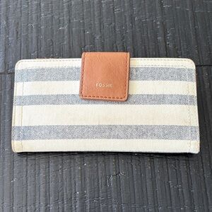 Fossil Black and Cream Striped Wallet